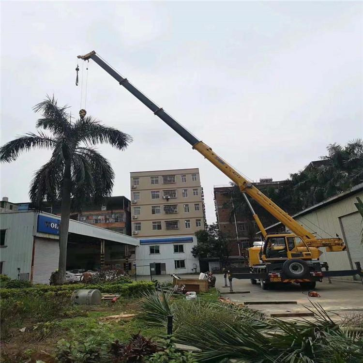 从江12吨吊车出租一天的收费标准是什么