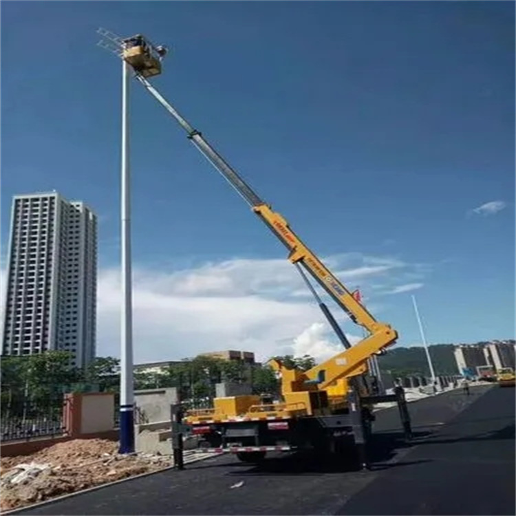 从江维修路灯的曲臂升降车出租