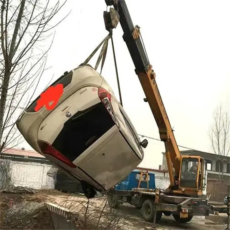 从江随时待命，吊车24小时道路救援服务全解析